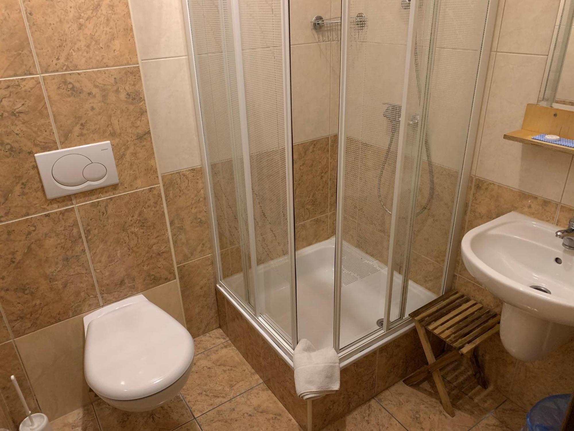 チョルシュティン Gosciniec Pod Smrekami Bed & Breakfast エクステリア 写真