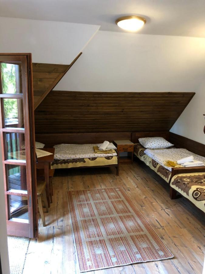 チョルシュティン Gosciniec Pod Smrekami Bed & Breakfast エクステリア 写真